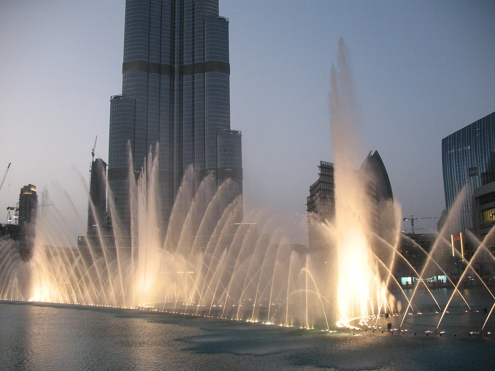 Dubai Fountain Lake Ride